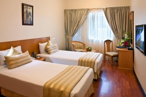 Landmark Plaza Hotel image 12