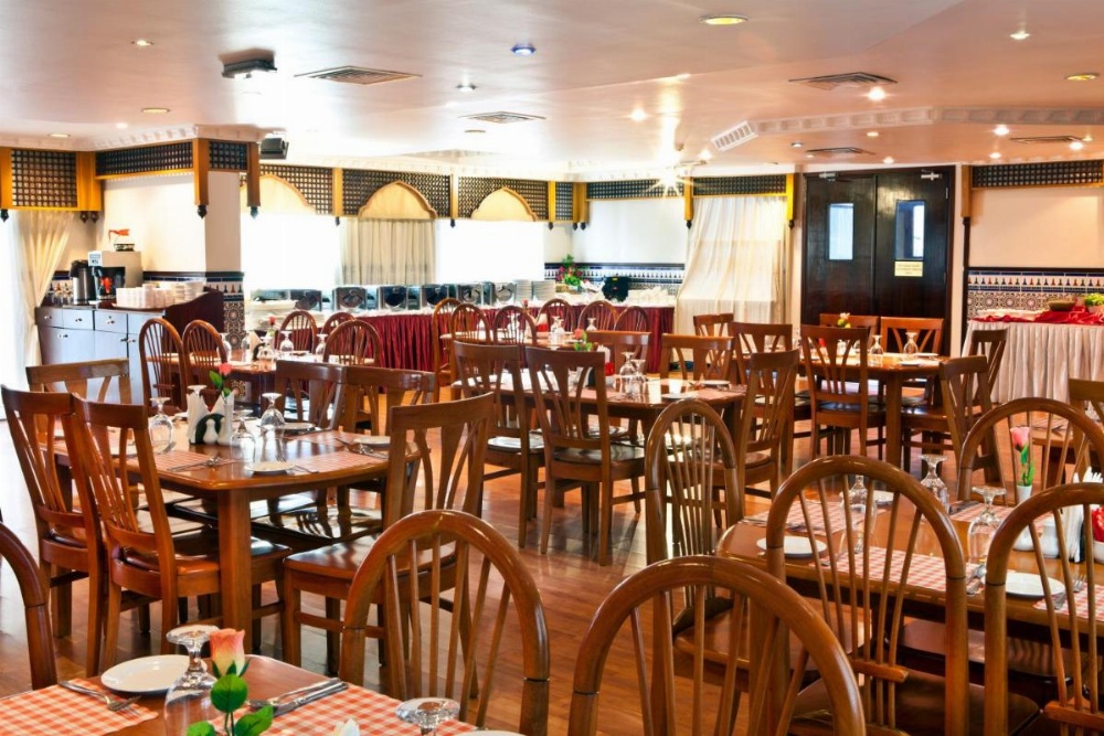Landmark Plaza Hotel Image 23