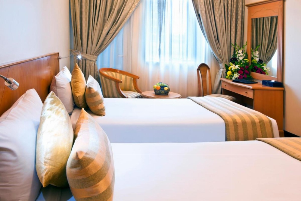 Room image 3