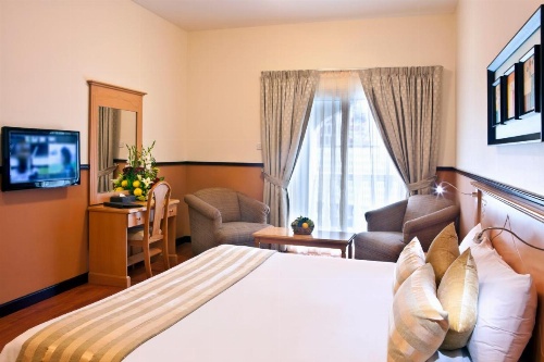 Landmark Plaza Hotel image 8